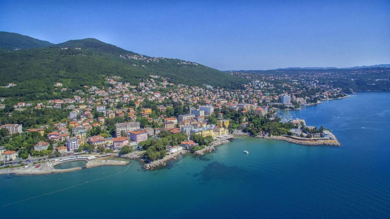 Apartments Matacin With Sea View Opatija Exteriér fotografie